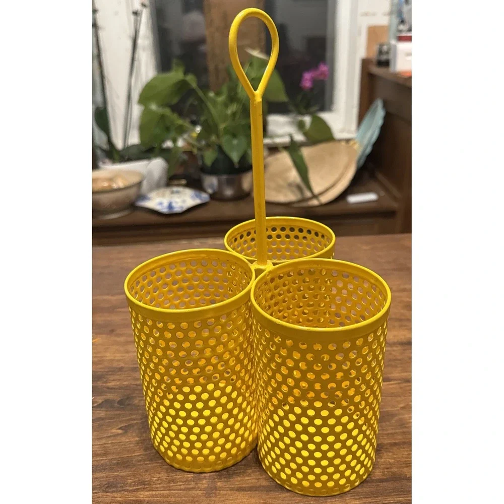 Yellow Crate & Barrel Flatware Caddy Modernist Wire Excellent Condition Kitchen